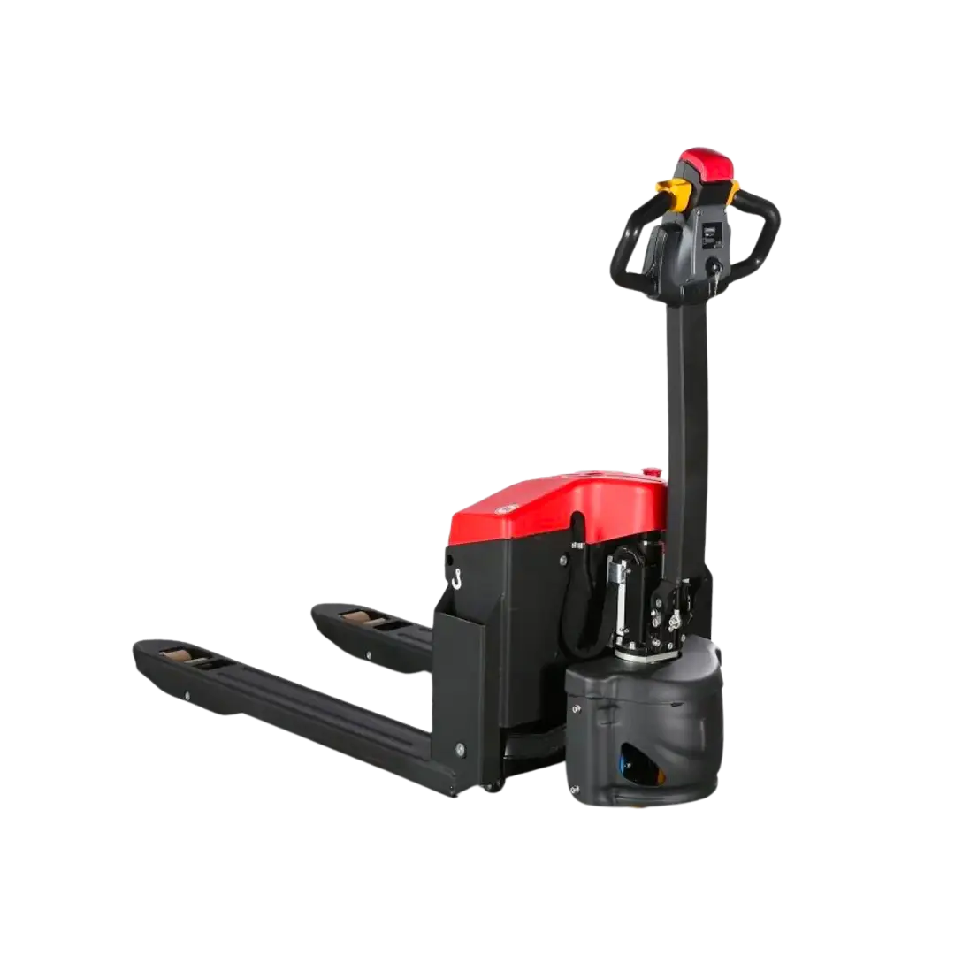 Transpaleta eléctrica de color rojo y negro con diseño compacto y manillar ergonómico. Equipada con ruedas reforzadas y motor eléctrico para facilitar el transporte de pallets en almacenes, bodegas y centros logísticos, optimizando la eficiencia en la carga y descarga de mercancías.